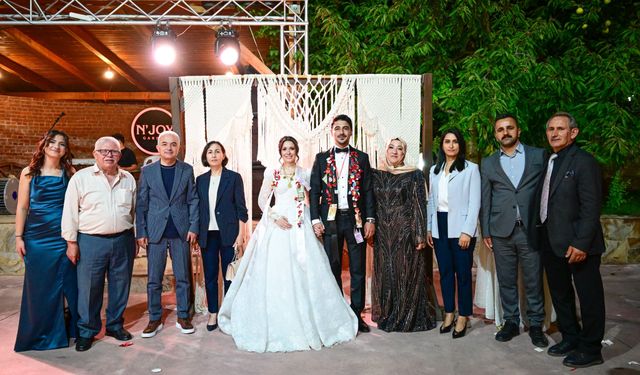 Vali Turan, Ayşenur ve Abdülbaki’nin Düğününe Katıldı
