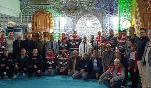 Lüleburgaz’da Dernek Camii’nde Sabah Namazı Buluşması
