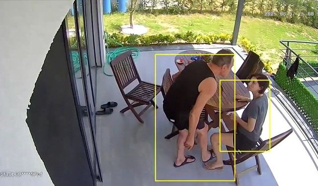 CHP'li Berhan Şimşek birlikte yaşadığı kadına şiddet uygulayınca uzaklaştırma aldı