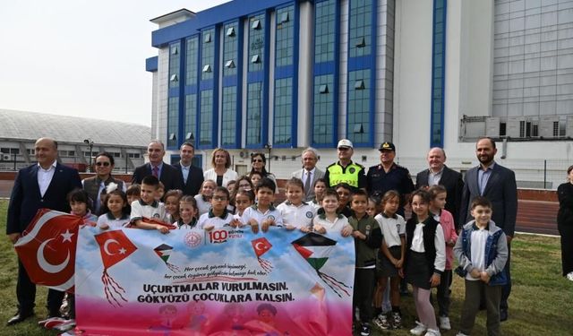 Edirne'de uçurtmalar Gazzeli çocuklar için gökyüzüne yükseldi