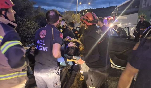 İstanbul-İzmir Otoyolu’nda zincirleme kaza: 11 yaralı