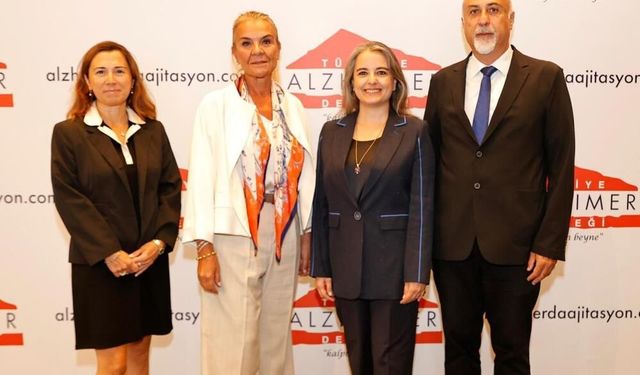 Alzheimer’da yeni tedaviler ve erken tanı çalışmaları anlatıldı