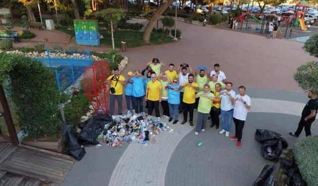 Tekirdağ'da sokaklar hareketlendi: Spor yaptılar, çöp topladılar