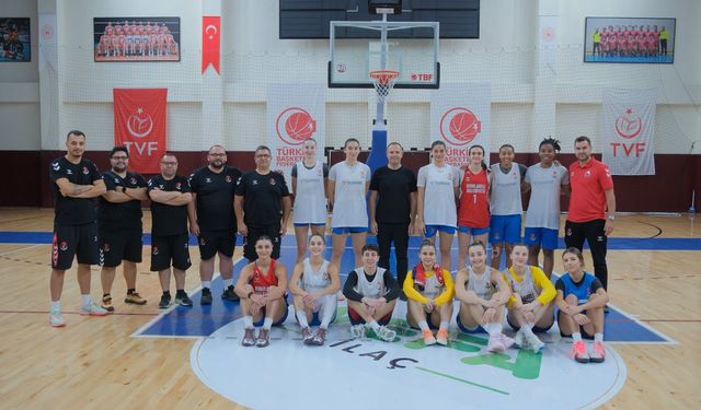 Başkan Bulut’tan Kadın Basketbol Takımına Ziyaret