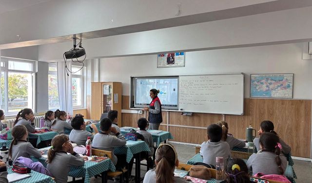 Öğrencilere Su Verimliliği ve Sağlıklı Beslenme Eğitimi