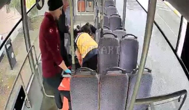 Epilepsi hastası yolcuya şoförlerden hızlı müdahale