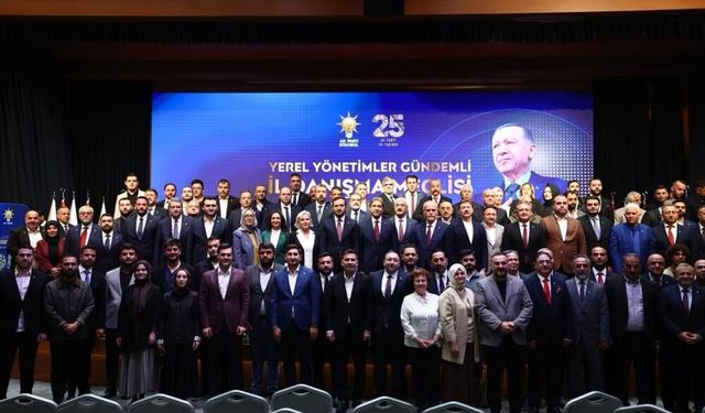 Muhalefet partilerinden 136 kişi AK Parti’ye katıldı