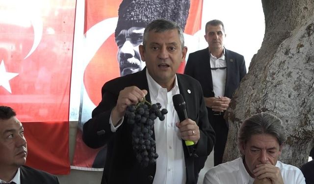 Özgür Özel Bursa'da çiftçilere seslendi: "Bursa'dan tarım bakanı çıkaracağız, Bursalı çiftçilerin yüzü gülecek"