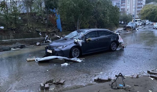 Selin vurduğu Ayazağa’da hasar, gün ağarınca ortaya çıktı