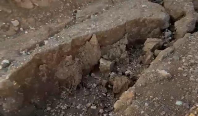 Elazığ'da sel nedeniyle yayla yolu yarıldı