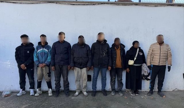 Edirne’de 23 düzensiz göçmen yakalandı, organizatör tutuklandı