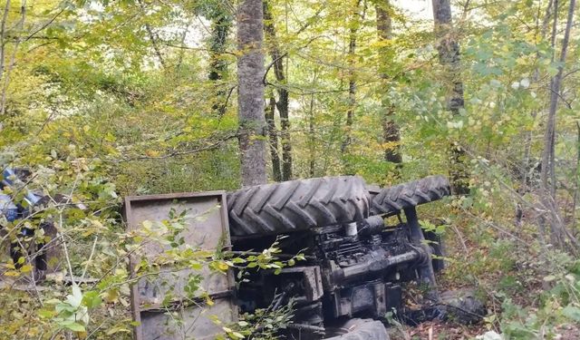 Traktörün altında kalan sürücü hayatını kaybetti