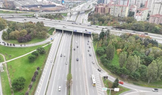 29 Ekim'de yollar boş kaldı