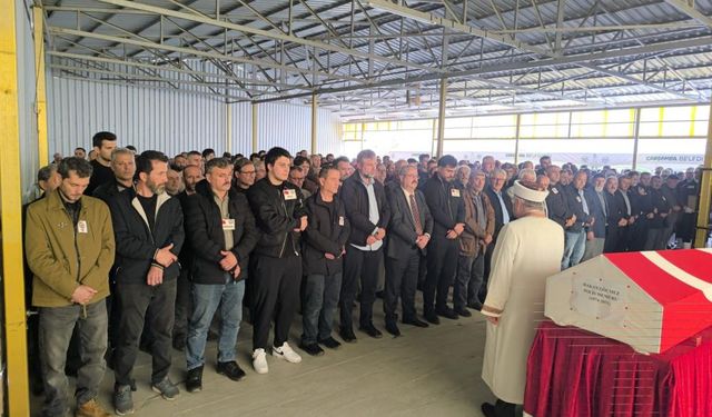 İstanbul'da hayatını kaybeden polis memuru, Samsun'da son yolculuğuna uğurlandı