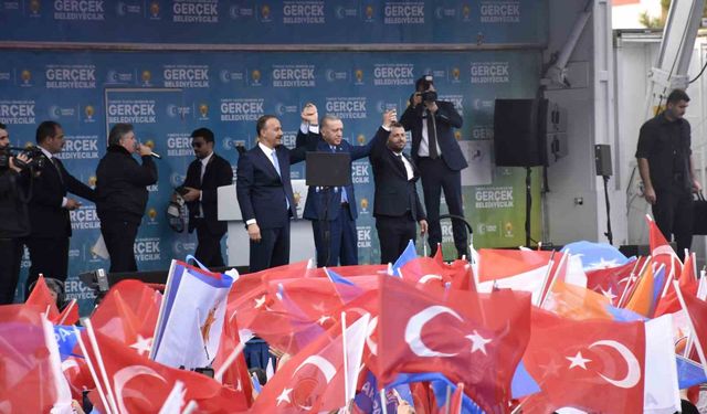Mardin’de halka hitap eden Cumhurbaşkanı Erdoğan kentten ayrıldı
