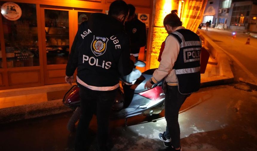 Edirne'de paketçi paket oldu: Motokuryenin siparişleri uyuşturucu çıktı