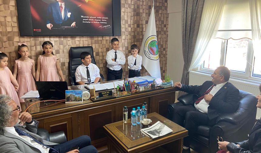 Başkanlık Koltuğu Çocuklara Emanet