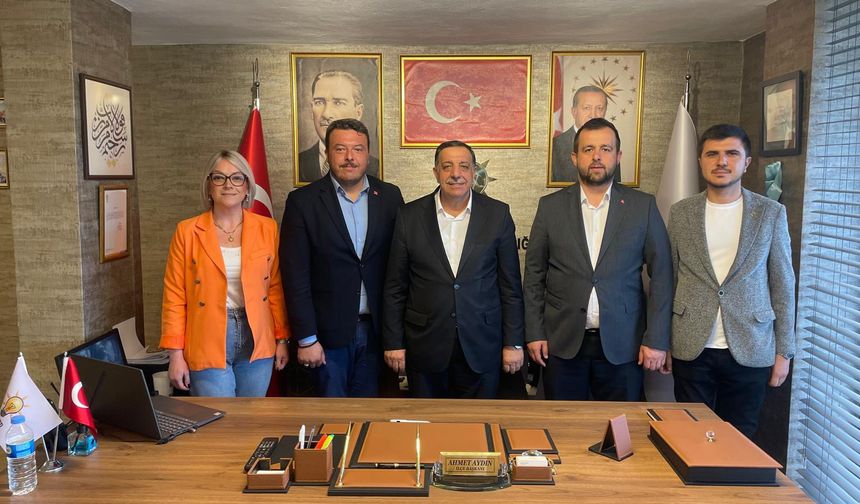 AK Parti’den Vize Teşkilatına Ziyaret