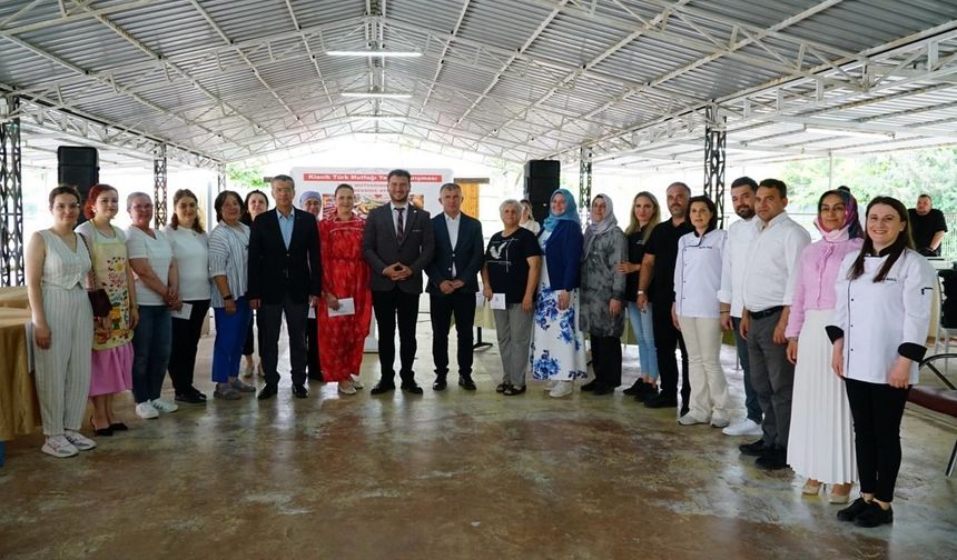 Babaeski’de Geleneksel Tatlar Yarıştı
