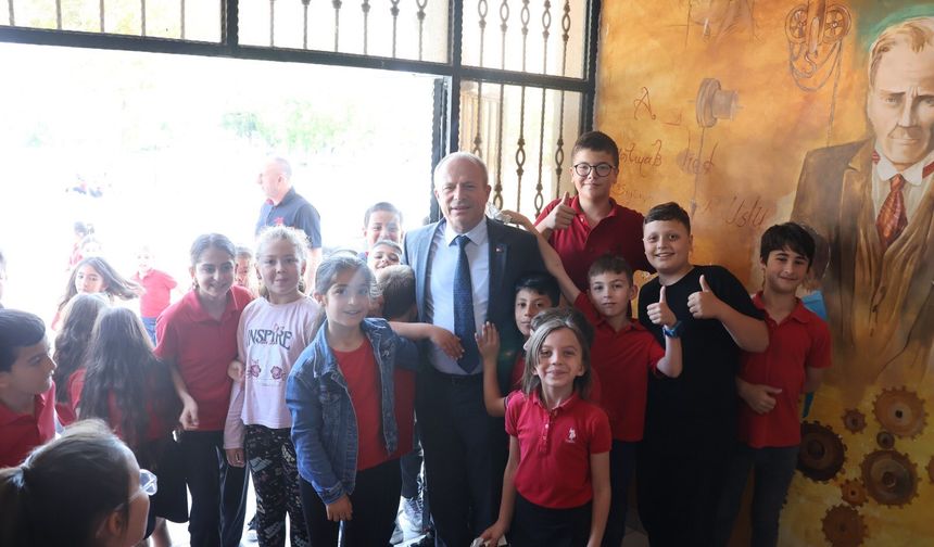 Büyükkarıştıran’da Sanat ve Kitapla Dolu Anlamlı Etkinlik