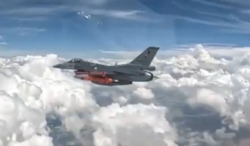 Milli seyir füzesi SOM, yerli turbojet motorla hedefi tam isabet vurdu