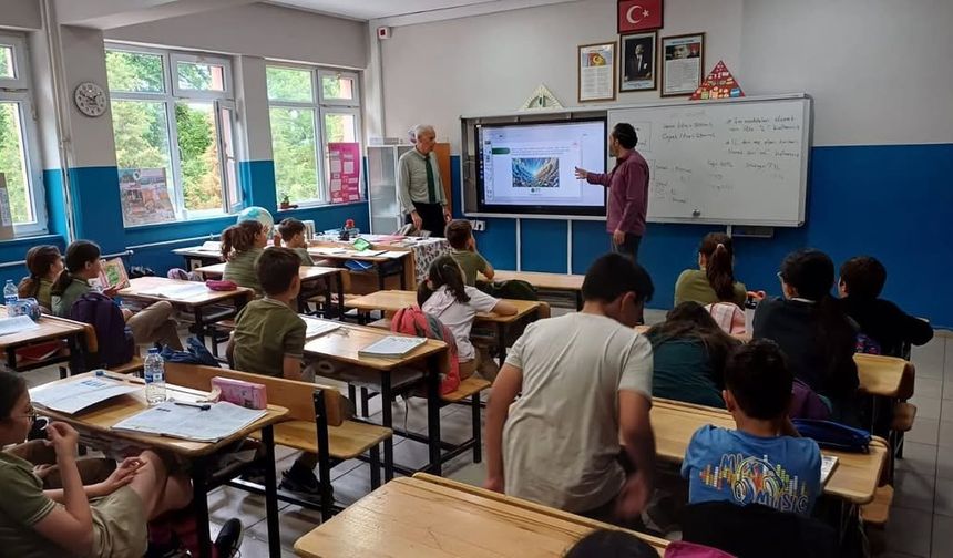 İğneada’da Öğrencilere “Sıfır Atık” Eğitimi Verildi