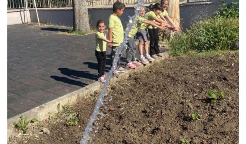 Adalet Erez İlkokulu’ndan Örnek Çevre Projesi