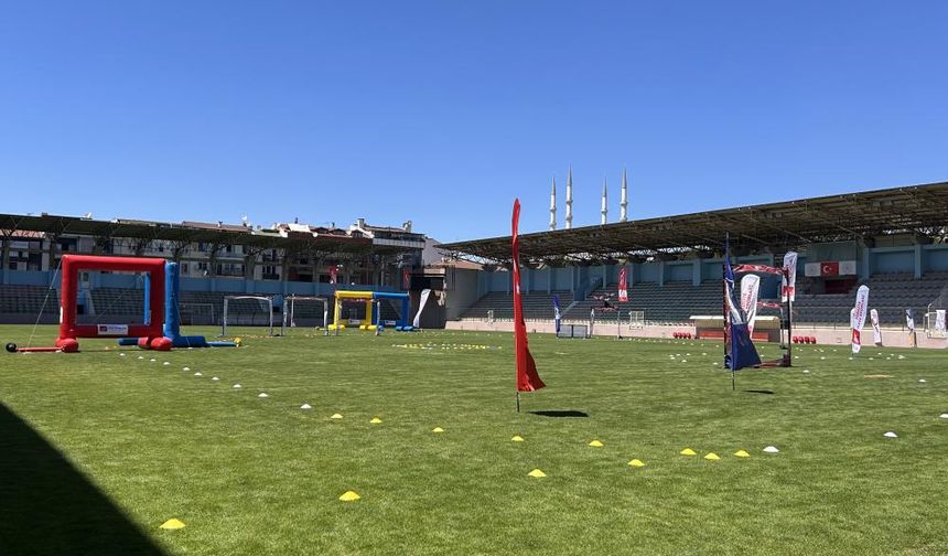 Dron yarışları geleceğin yükselen sporu olma yolunda ilerliyor