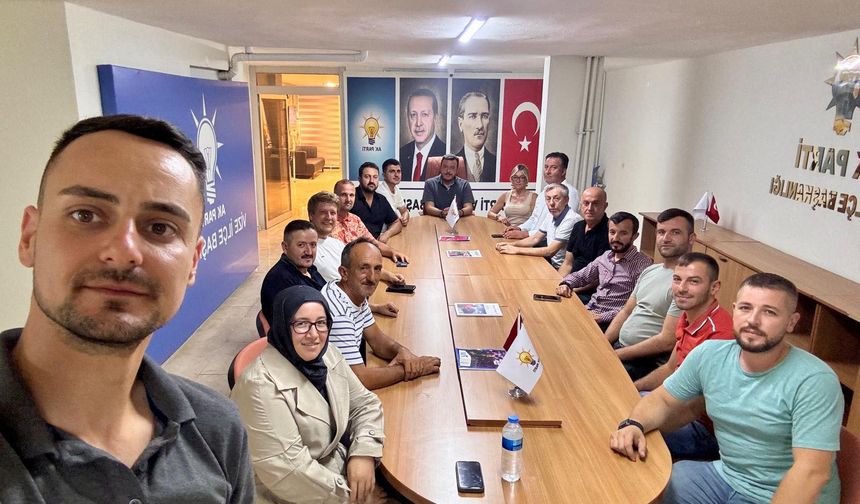 AK Parti Vize İlçe Teşkilatı Projelerini Görüştü