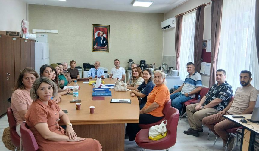 İlçe Milli Eğitim Müdürü Akdemir’den Okul Ziyaretleri
