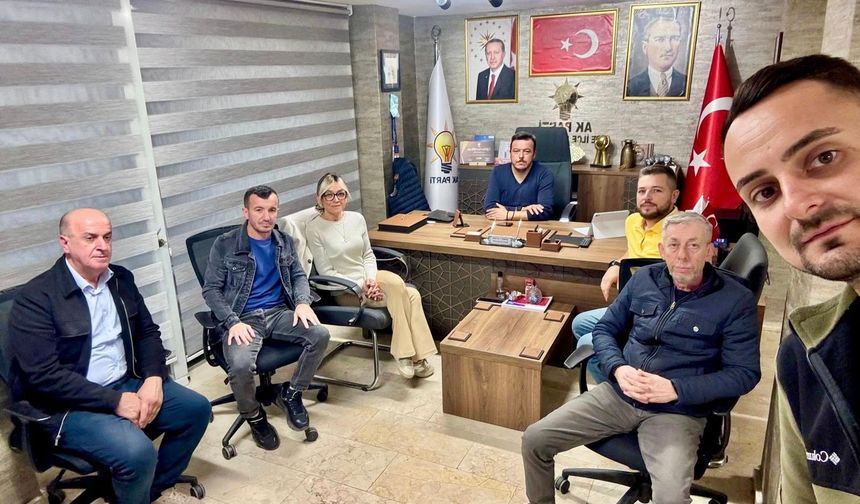 AK Parti Vize İlçe Teşkilatı Haftalık Toplantısını Yaptı