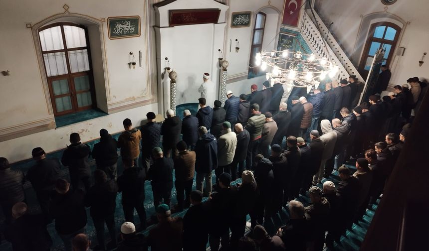Kırklareli’nde Sabah Namazı Buluşması Kapan Camii’nde Gerçekleştirildi