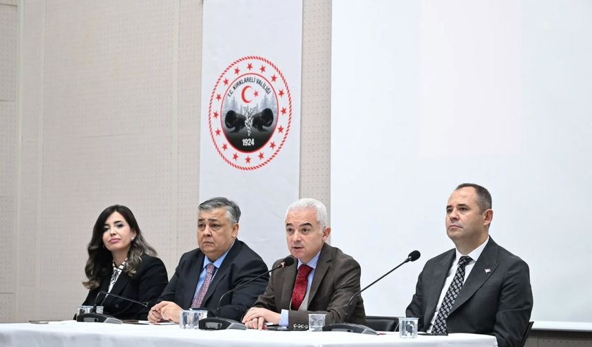 Muhtarlar Toplantısı Vali Uğur Turan Başkanlığında Yapıldı