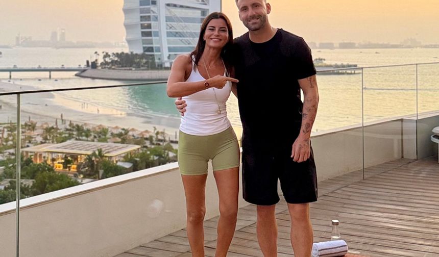 ECE VAHAPOĞLUNDAN İNGİLİZ FUTBOLCUYA YOGA