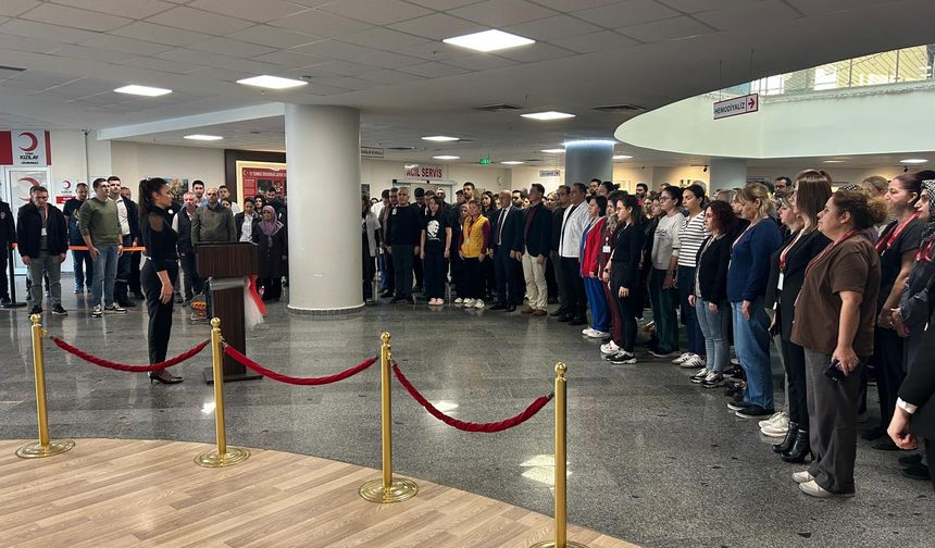 Lüleburgaz Devlet Hastanesi’nde 10 Kasım Töreniyle Atatürk Anıldı