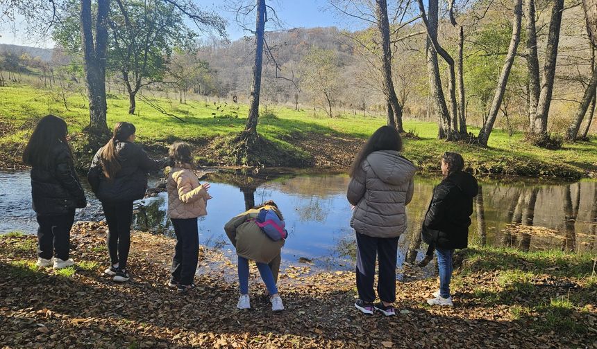 Çocuklara Doğa Yürüyüşü ve Piknik Etkinliği Düzenlendi