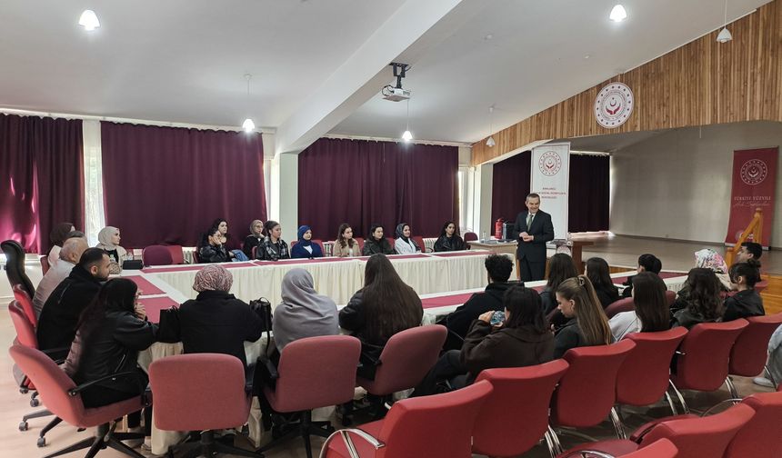 Sosyal Hizmet Bölümü Öğrencilerinden İl Müdürlüğüne Ziyaret