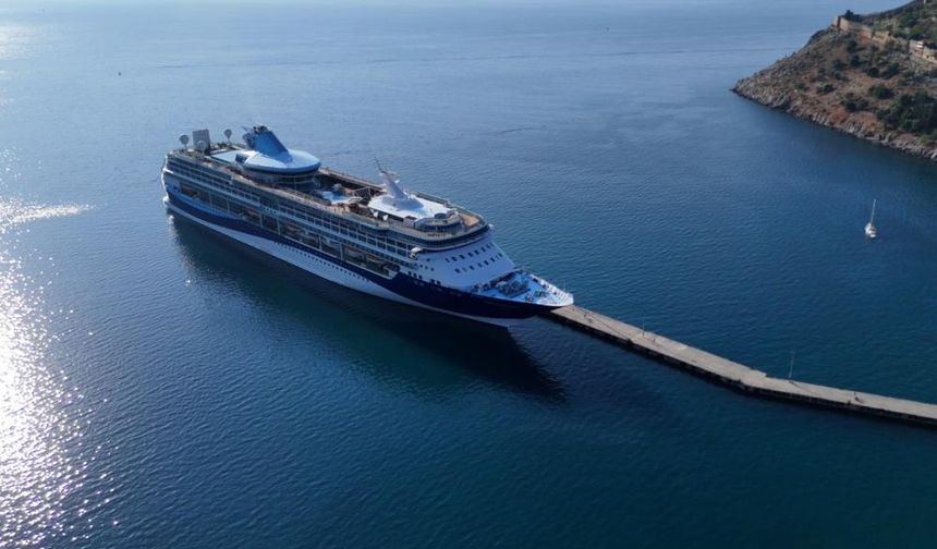 Alanya'da kruvaziyer rekoru: Bu yıl 25 gemiyle 23 bin turist geldi