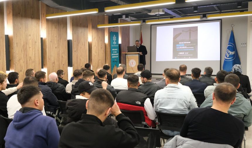 Ülkü Ocakları’nda “İnsan ve Adalet” Konulu Seminer Düzenlendi