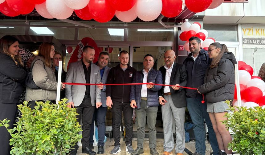 AK Parti Lüleburgaz Teşkilatı, Açılışa Katıldı