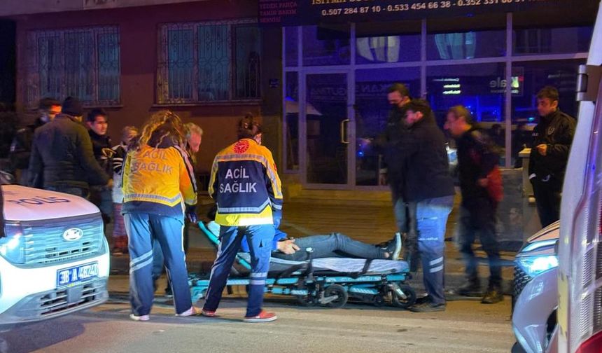 Köpek yüzünden çıkan kavgada 1 kişi bıçakla yaralandı