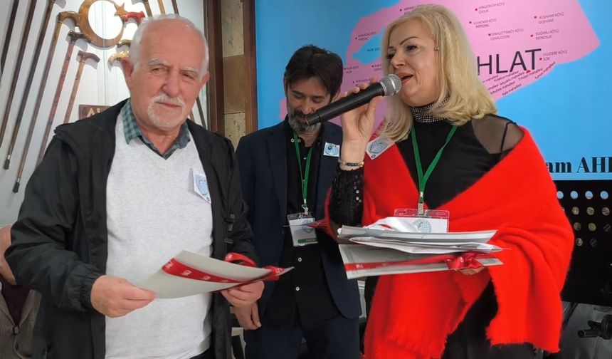 NESRİN AKKOÇ 7. KEZ BAŞKAN