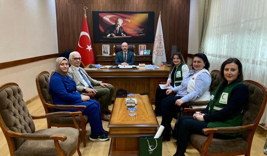 Yeşilay’dan İl Millî Eğitim Müdürlüğü’ne Ziyaret