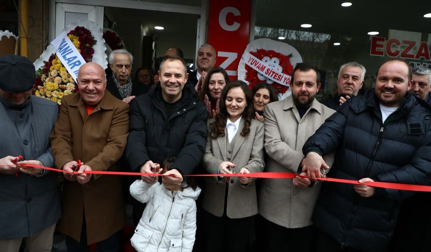 Başkan Bulut, Eczane Açılışına Katıldı