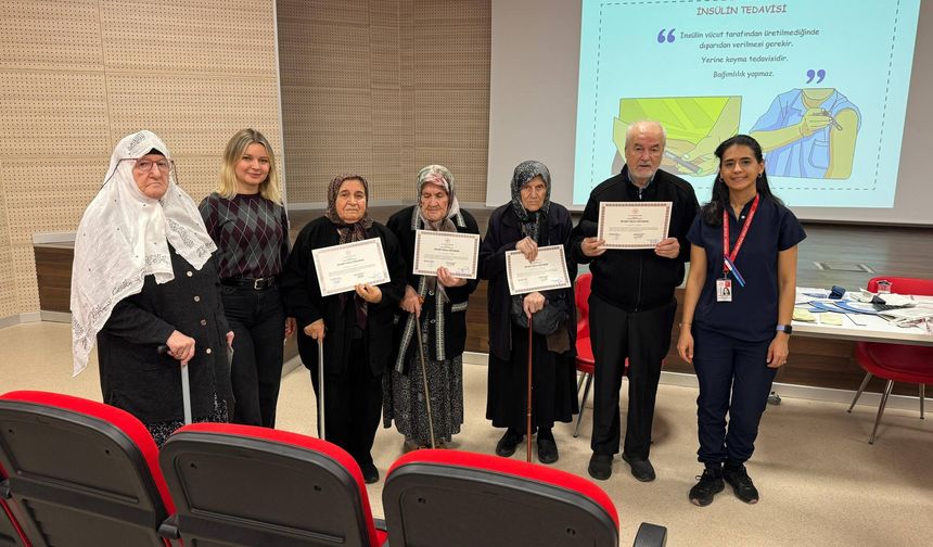 Huzurevi Sakinlerine Diyabet Okulu Eğitimi