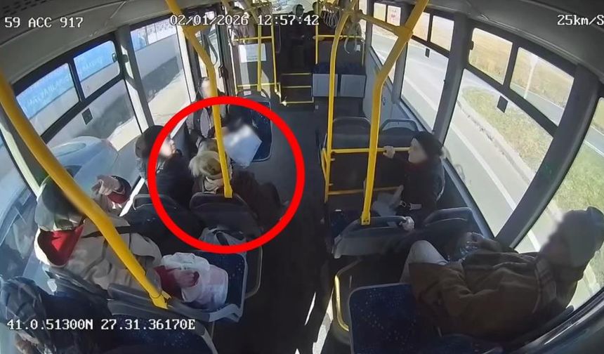 Halk otobüsü şoförü kalp krizi geçiren yolcuyu hastaneye yetiştirdi