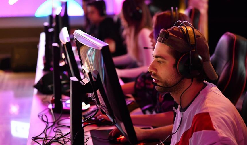 Dünyanın en büyük oyun geliştirme maratonu YTÜ'de