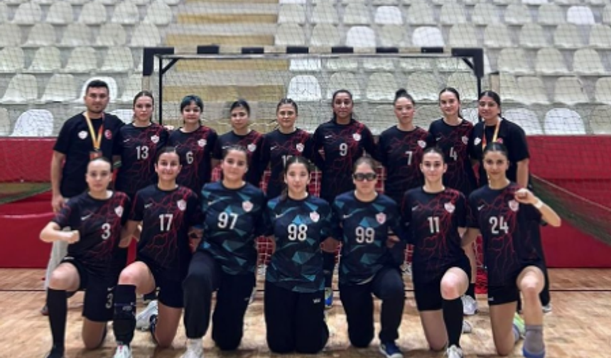 Kırklareli Gençlikspor İlk Yarıyı Lider Tamamladı