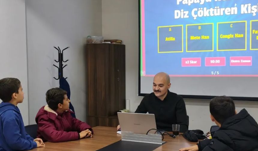 Genç Gönüller Çocuklarla Diyanet Gençlik Merkezi’nde Buluşuyor