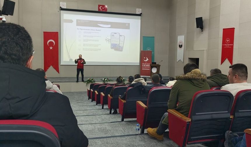 Göç İdaresi Personeline “İlk Öğretmenim Ailem” Uygulaması Tanıtıldı